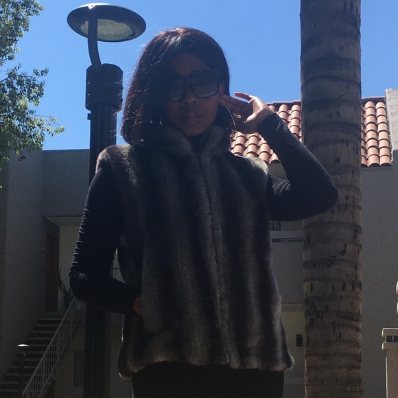 Black and grey faux fur vest - Picture 1 of 3